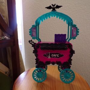 Monster High Travel Scaris Cafe Cart Playset